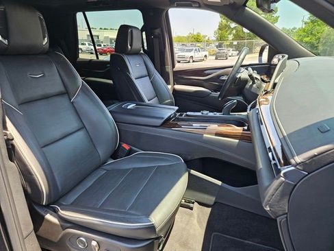 Certified 2023 Cadillac Escalade Premium Luxury RWD image 19
