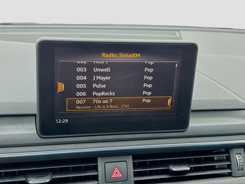 Used 2019 Audi A4 2.0T Premium FWD image 11