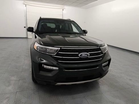 Used 2023 Ford Explorer XLT w/ Equipment Group 202A image 2