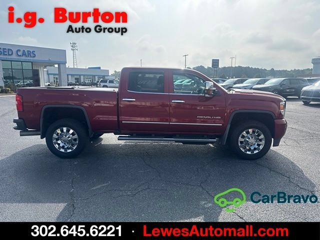 Used 2019 GMC Sierra 2500 Denali w/ Duramax Plus Package AWD/4WD image 2