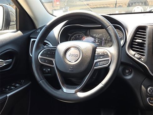 Used 2021 Jeep Cherokee Latitude Lux w/ Trailer Tow Group image 12