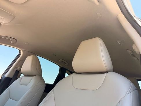 Used 2025 Nissan Murano SV AWD/4WD image 12