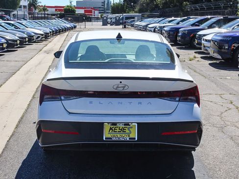 Certified 2026 Hyundai Elantra Sport FWD image 6