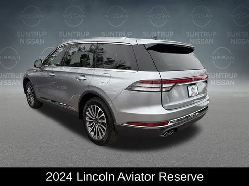 Used 2024 Lincoln Aviator Reserve image 3
