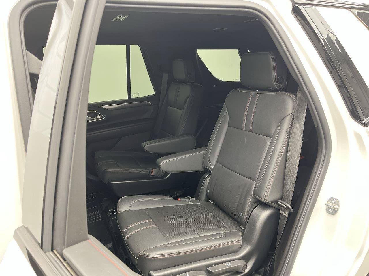 Used 2022 Chevrolet Tahoe RST w/ Luxury Package AWD/4WD image 11