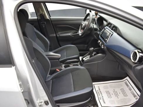 Used 2025 Nissan Versa SV FWD image 16