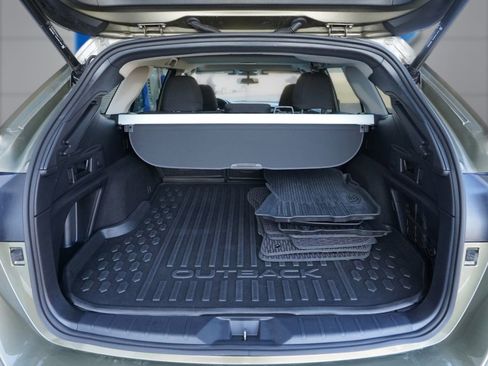 Used 2023 Subaru Outback Premium image 30