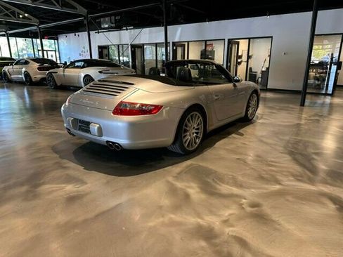 Used 2005 Porsche 911 Carrera S image 5
