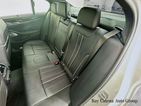 Used 2023 BMW M550i xDrive w/ Executive Package image 26