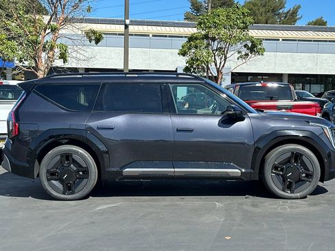 New 2026 Kia EV9 GT-Line image 3