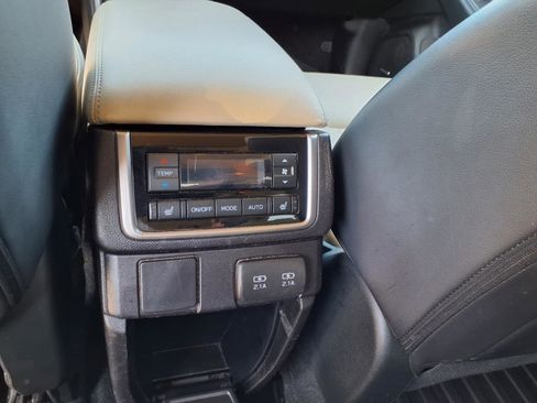 Used 2019 Subaru Ascent Limited w/ Popular Package #3 image 15