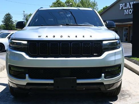 Used 2024 Jeep Wagoneer Series II AWD/4WD image 2