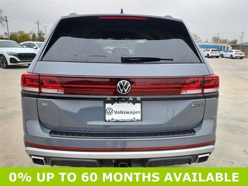 New 2026 Volkswagen Atlas Peak Edition image 3