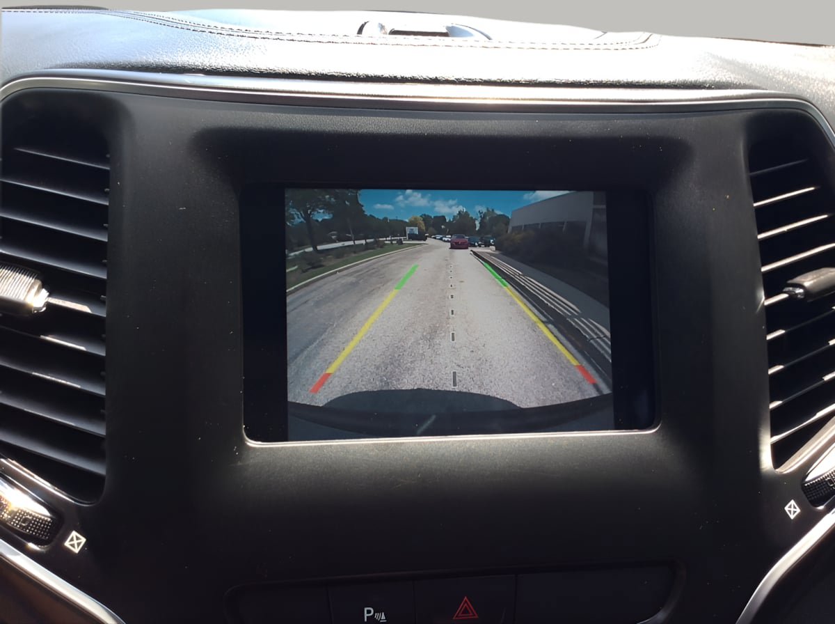 Used 2020 Jeep Cherokee Latitude Plus FWD image 26