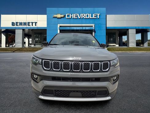 Used 2024 Jeep Compass Limited AWD/4WD image 8