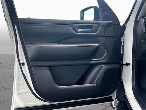 New 2026 Nissan Armada SV AWD/4WD image 13