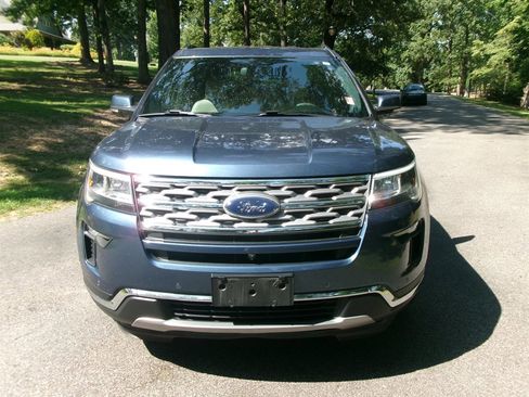 Used 2018 Ford Explorer Limited w/ Equipment Group 301A image 2