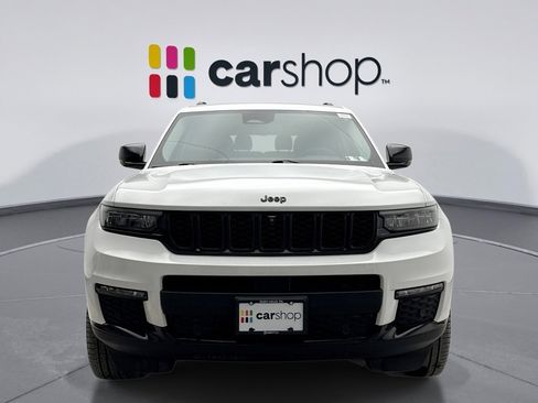 Used 2023 Jeep Grand Cherokee L Limited w/ Luxury Tech Group II image 8