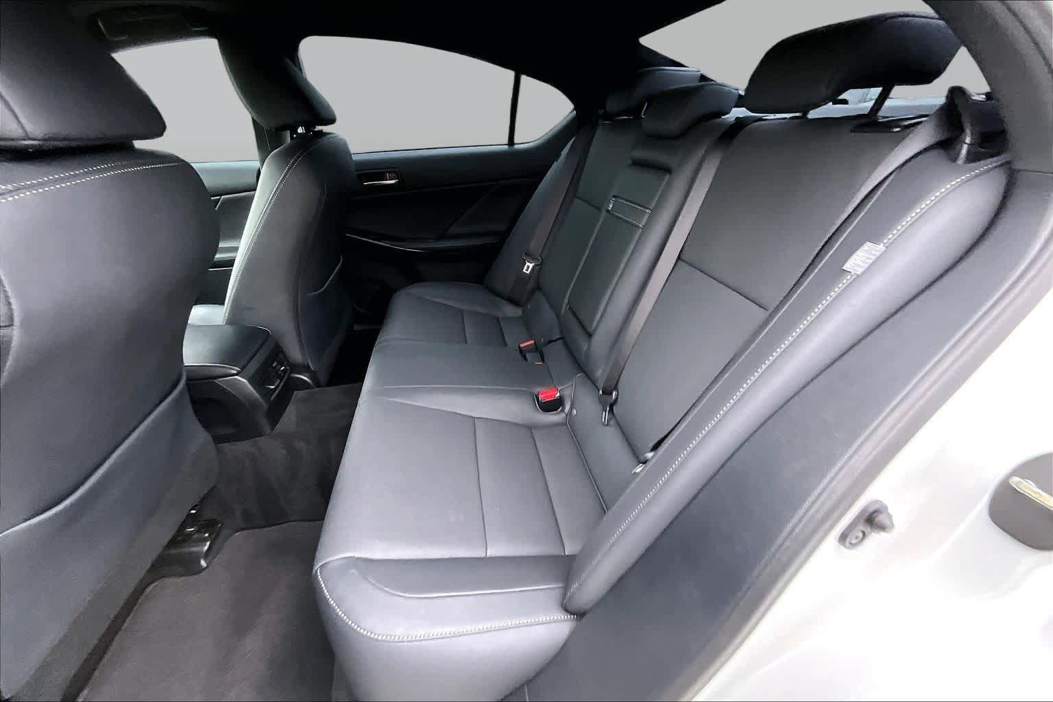 Used 2023 Lexus IS 300 w/ Comfort Package RWD image 21