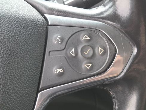 Used 2019 Chevrolet Traverse RS FWD image 33