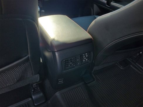 Used 2019 Toyota 4Runner TRD Off-Road Premium image 10