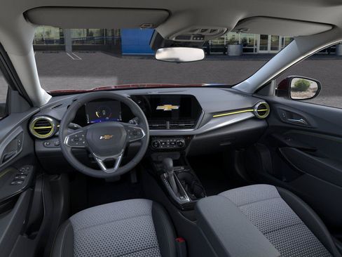 New 2026 Chevrolet Trax LT w/ Sunroof Package FWD image 15