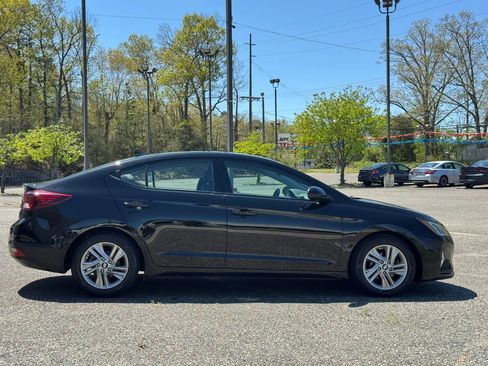 Used 2019 Hyundai Elantra Value Edition FWD image 6
