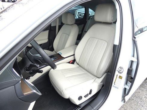 Used 2024 Audi A6 2.0T Premium w/ Convenience Package AWD/4WD image 8