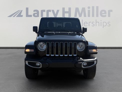 Used 2021 Jeep Gladiator Overland w/ Popular Equipment Package AWD/4WD image 8