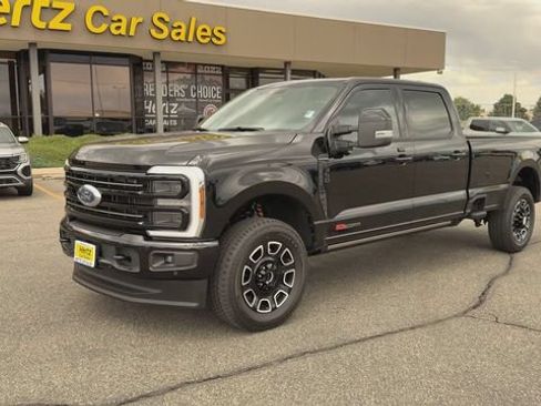 Used 2025 Ford F350 Platinum AWD/4WD image 4