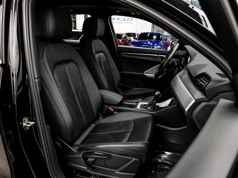 Used 2020 Audi Q3 2.0T Premium w/ Convenience Package AWD/4WD image 41