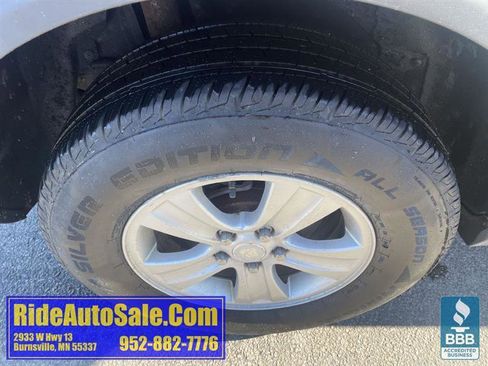 Used 2008 Saturn Vue XE image 28