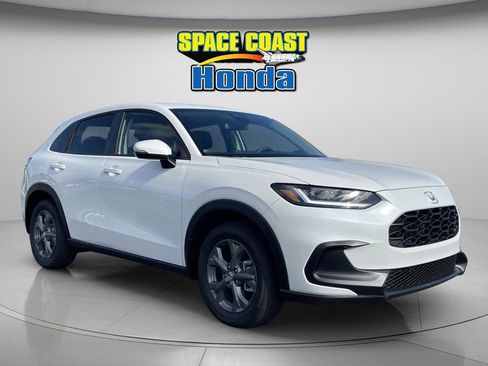 New 2026 Honda HR-V LX image 1