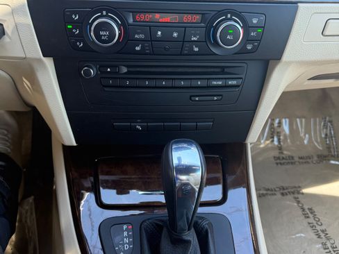 Used 2013 BMW 328i Convertible RWD image 5