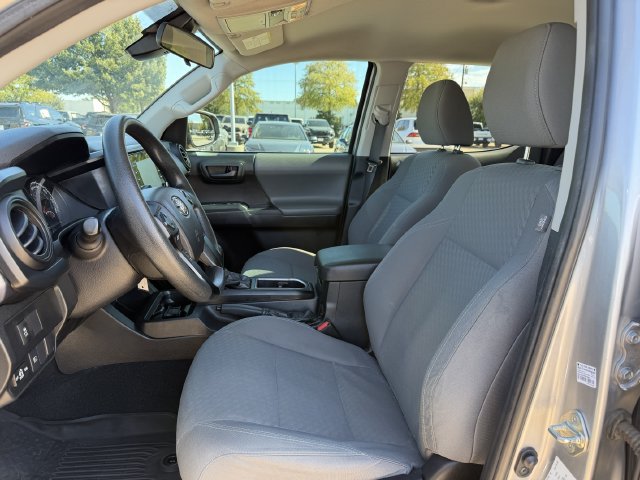 Used 2020 Toyota Tacoma SR w/ SR Convenience Package RWD image 21