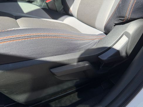 Used 2018 Subaru Crosstrek 2.0i Premium w/ Eyesight System AWD/4WD image 14