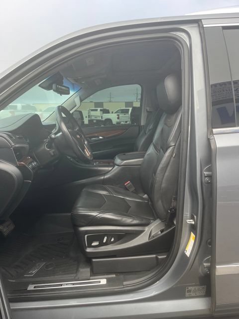 Used 2019 Cadillac Escalade ESV Luxury AWD/4WD image 27