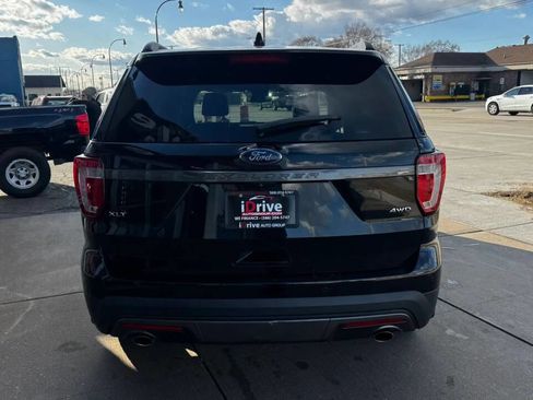 Used 2017 Ford Explorer XLT w/ Equipment Group 202A image 31