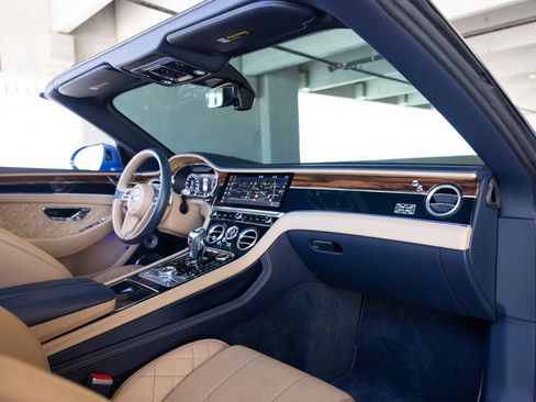 Used 2020 Bentley Continental GT V8 AWD/4WD image 54