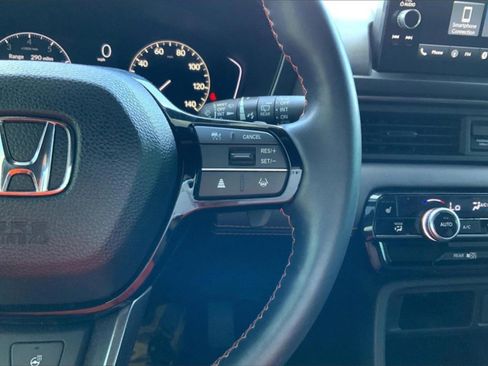 Used 2024 Honda Pilot TrailSport image 20