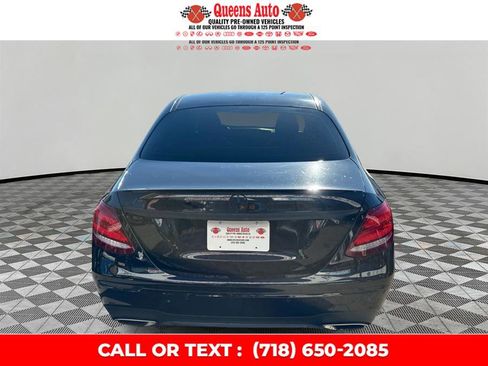 Used 2019 Mercedes-Benz E 300 4MATIC image 5