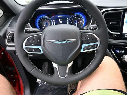 New 2026 Chrysler Pacifica Select image 14