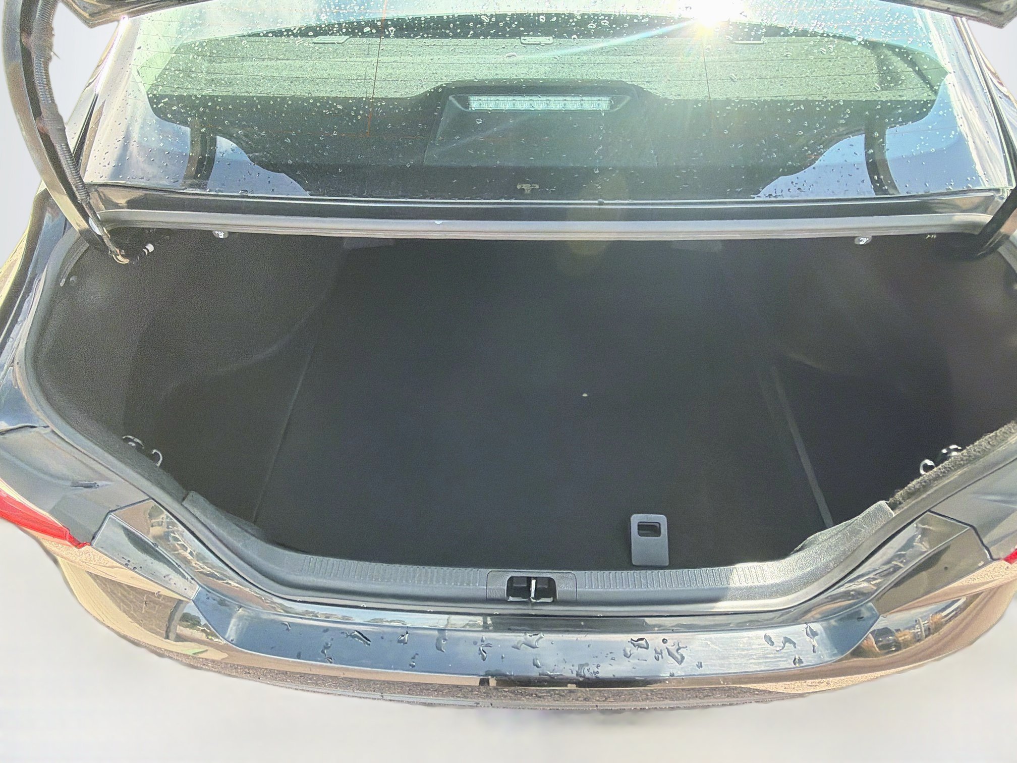 Used 2025 Toyota Camry LE FWD image 30