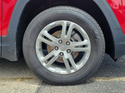 Used 2023 GMC Terrain SLE AWD/4WD image 5