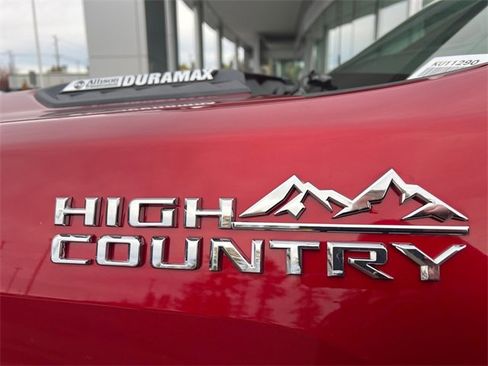 Used 2021 Chevrolet Silverado 2500 High Country w/ Z71 Off-Road Package image 21
