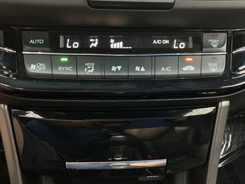 Used 2017 Honda Accord Sport image 36