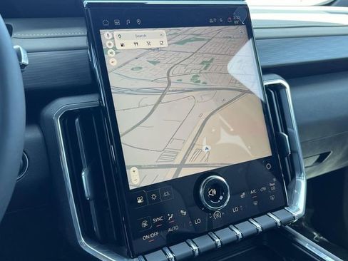 New 2025 GMC Acadia Elevation image 17