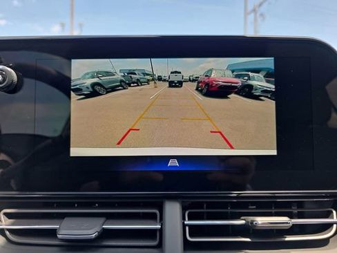 New 2026 Chevrolet Trax LT w/ Driver Confidence Package FWD image 22