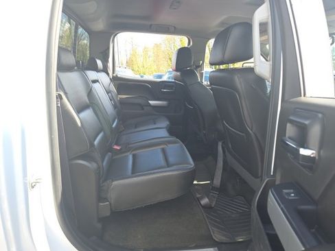Used 2015 Chevrolet Silverado 2500 LT w/ LT Convenience Package image 21