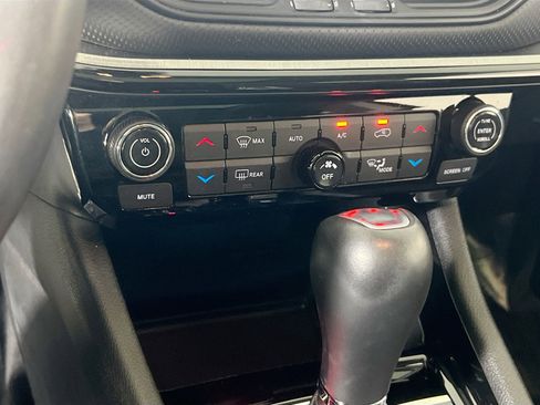 Used 2022 Jeep Compass Trailhawk w/ Trailhawk Elite Group image 16